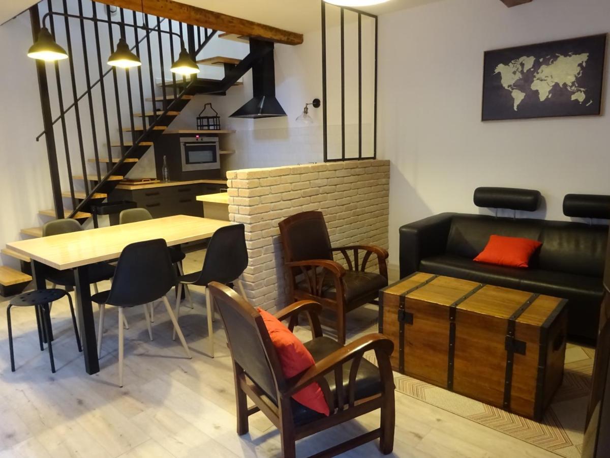 Chatte : Agreable Maison De Rue Экстерьер фото